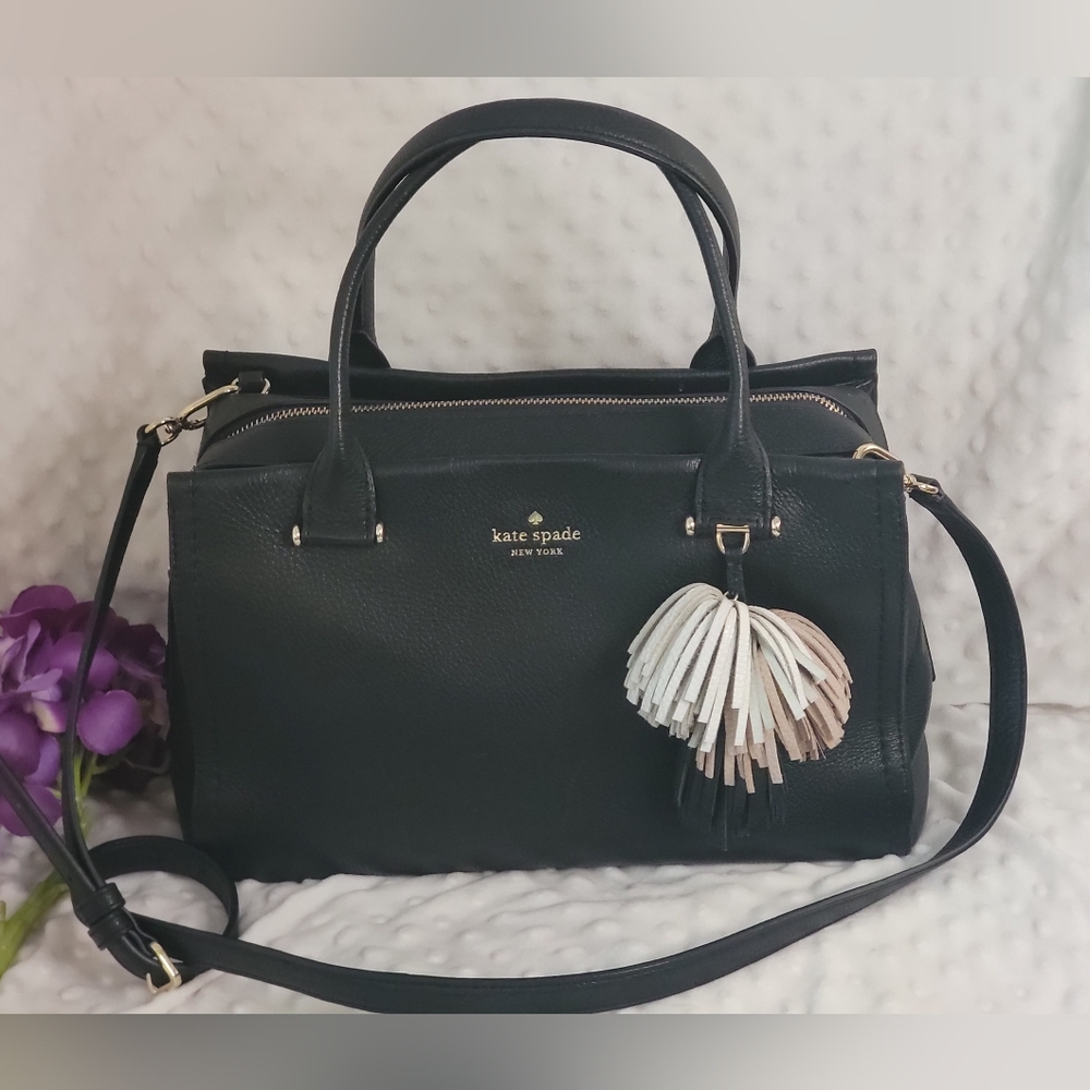 🦋EUC KATE SPADE CROSSBODY/ HAND BAGS with Tassel